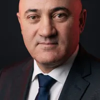 مهندس مالک فرخ‌نیا - کارشناس فروش شرکت استیل مهفا برای مشاوره خرید ورق استیل